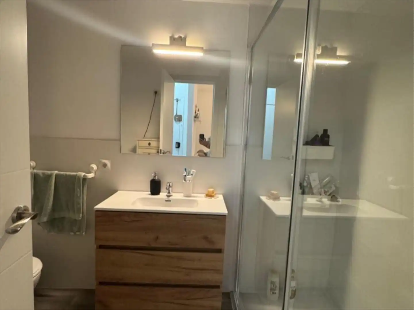 Piso en venta en Carrer del Gran i General Consell, 40, S'Arenal Baño de Piso en venta en Llucmajor con Aire acondicionado, Terraza y Amueblado