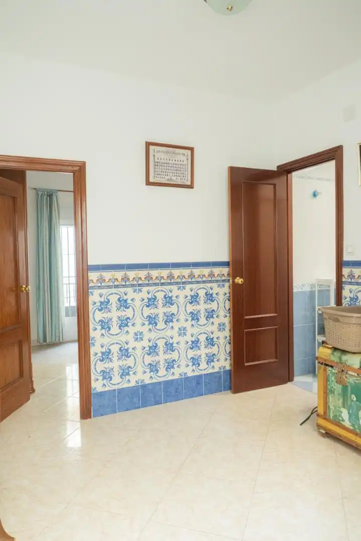 Casa adosada en venda a Calle Lorenzo Mercadante, 33, Barrio del Nervión Bany de Casa adosada en venda en Sevilla Capital amb Aire condicionat, Terrassa i Balcó
