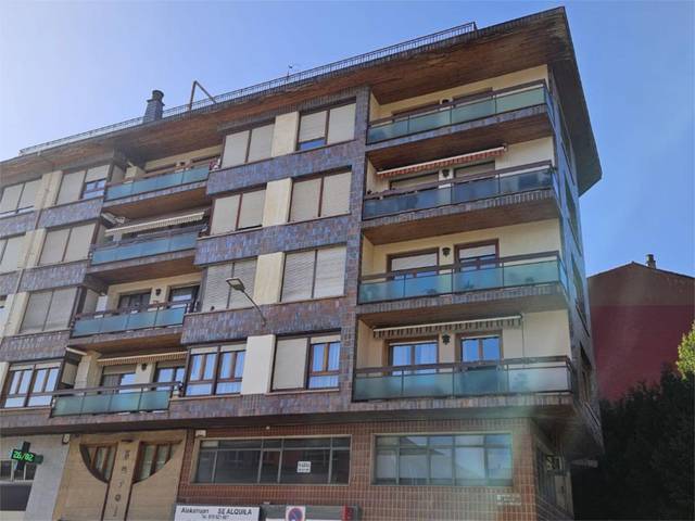 Piso en Venta en Ardantzazar Kalea, 9 en Laudio / Llodio
