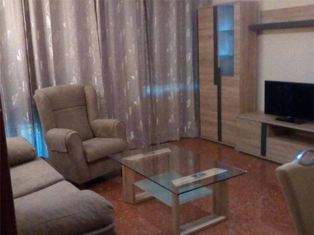 Piso en Alquiler en Plaza Pintor Isidoro Marín, 4 en Joaquina Eguaras