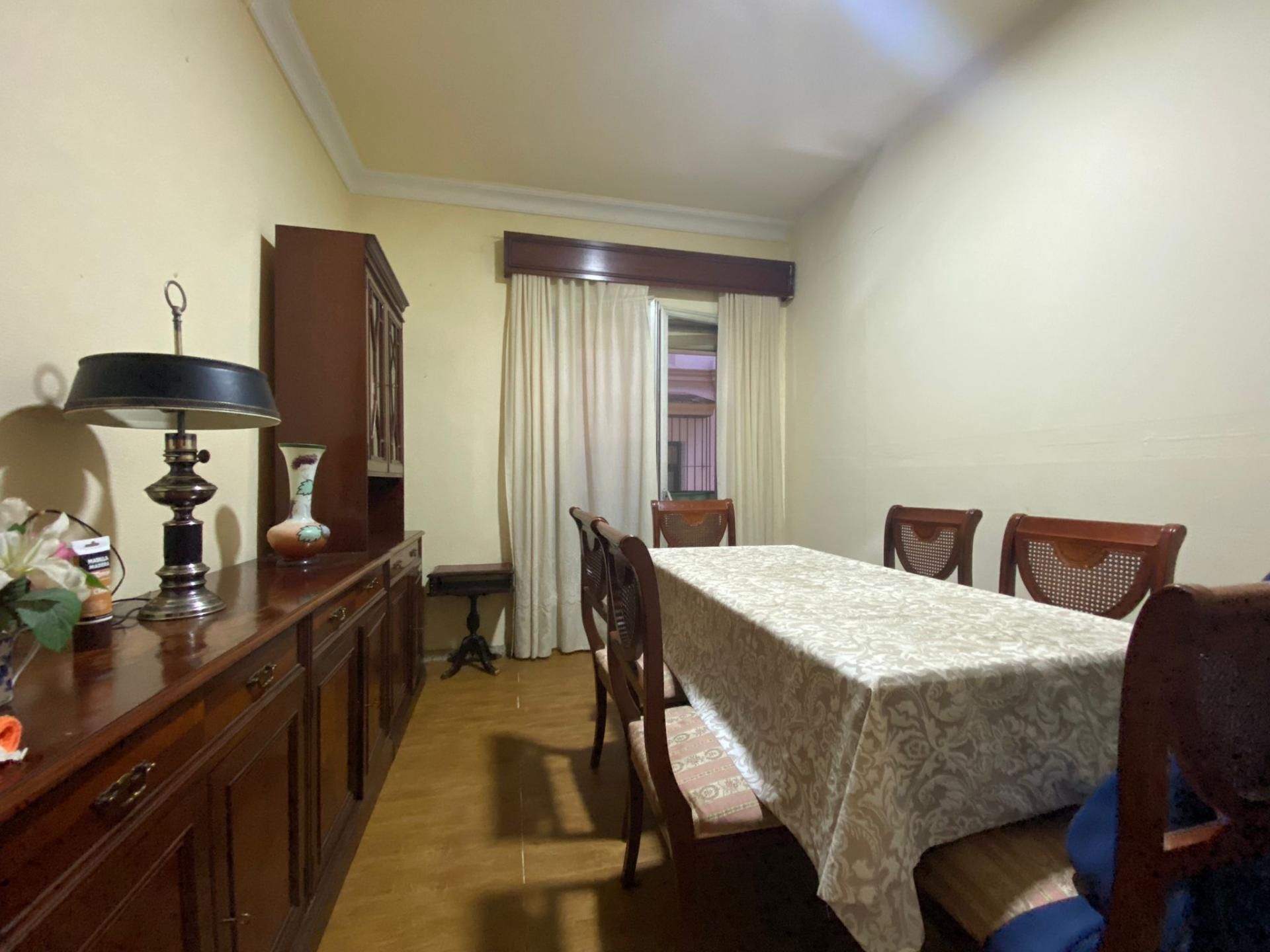 Dining room of Flat for share in  Sevilla Capital  with Air Conditioner, Heating and Parquet flooring