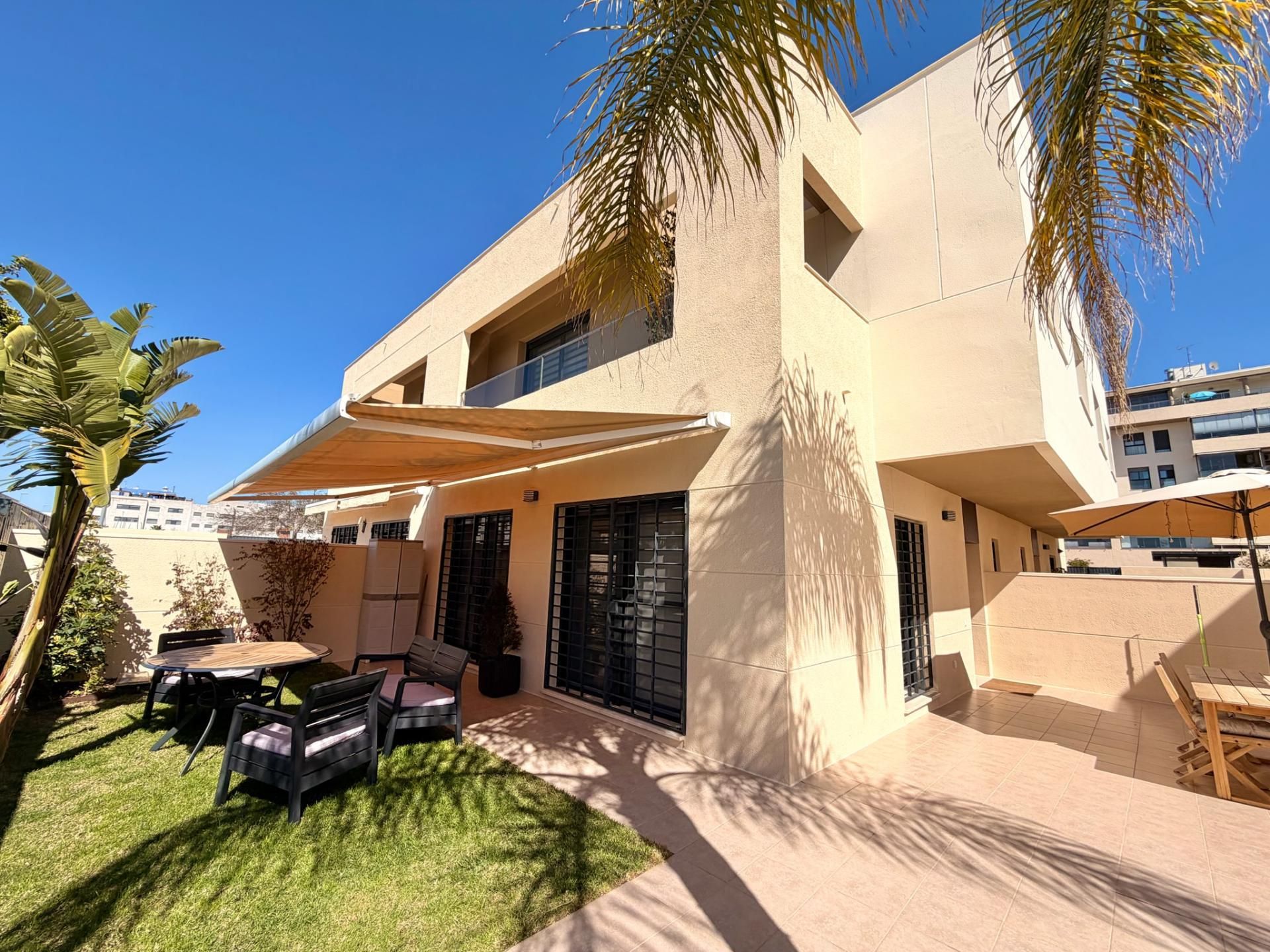 House or chalet for rent in Calle Jose de la Rosa de los Ríos, 31, El Rocío - La Milagrosa