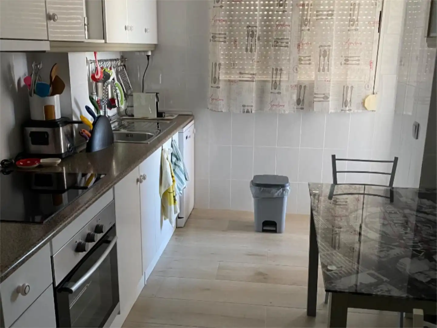 Flat for sale in Avinguda de Germanies, 1, Campello Playa Kitchen of Flat for sale in El Campello with Air Conditioner, Heating and Terrace