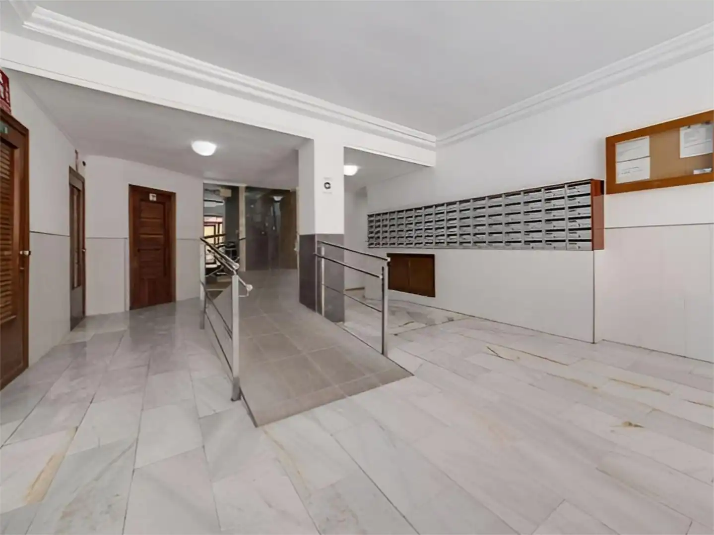 Pis de lloguer a Calle la Loma, 107, Avenida Habaneras - Curva de Palangre Pis de lloguer en Torrevieja amb Aire condicionat, Moblat i Balcó