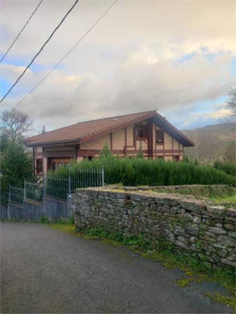 Vista exterior de Casa o chalet en venta en Valle de Villaverde con Calefacción, Jardín privado y Amueblado