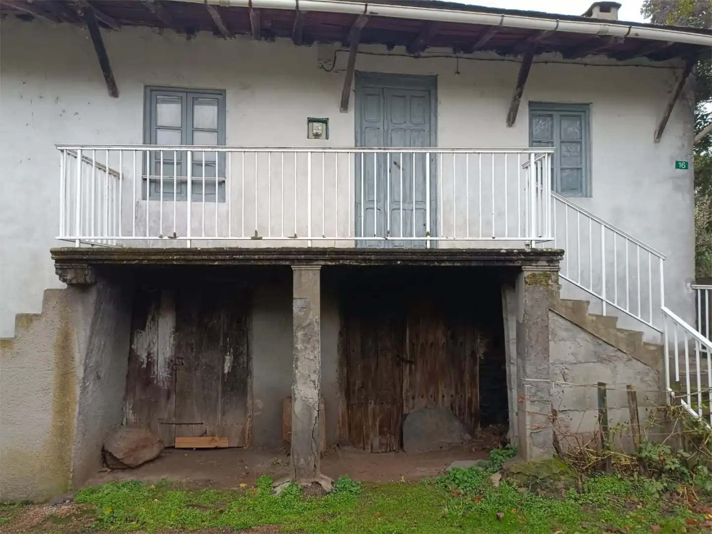 Vista exterior de Casa adosada en venta en A Rúa  con Terraza, Trastero y Balcón