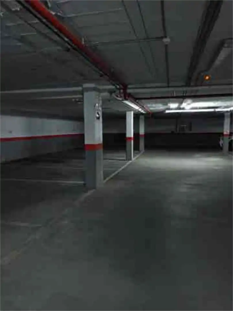 Garage for rent in Zona Carrefour