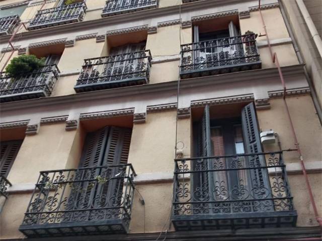 Piso en Venta en Calle de San Ildefonso, 26 en Embajadores - Lavapiés