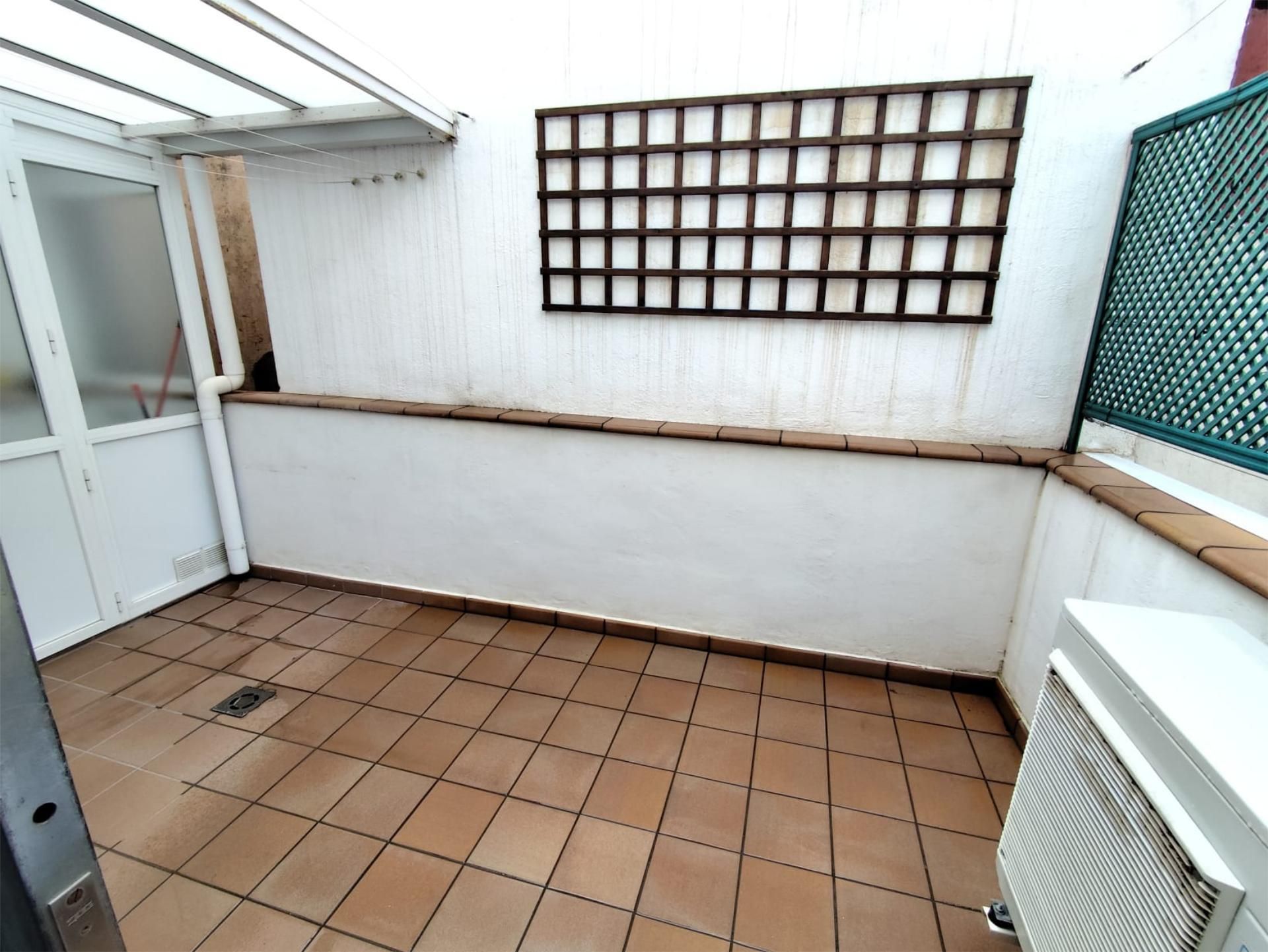 Pis per a compartir a Carrer de Coll i Pujol, 169, Sant Crist