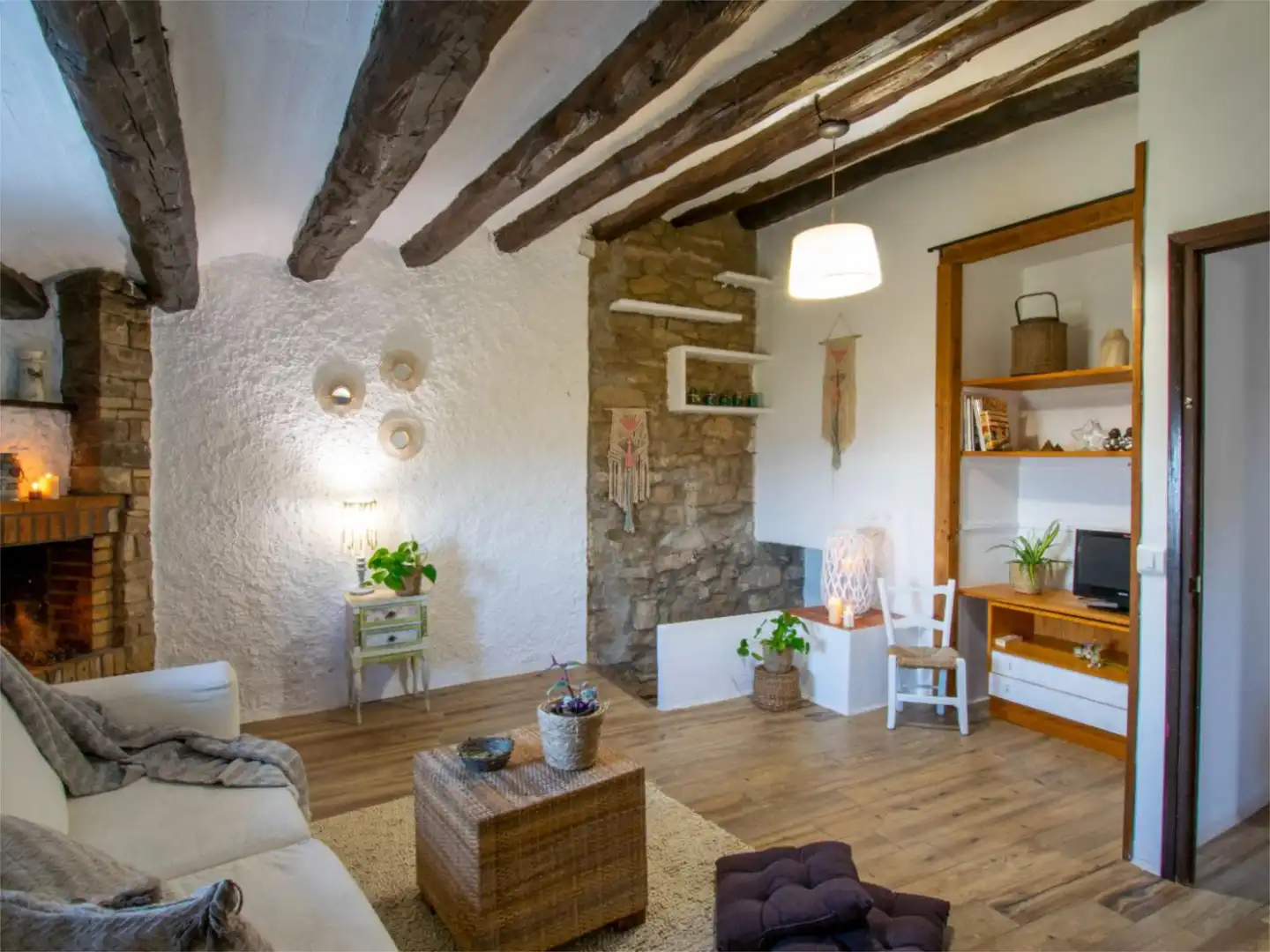 Casa adosada en venta en Carrer Major, 26, Forès Sala de estar de Casa adosada en venta en Forès con Calefacción, Amueblado y Balcón