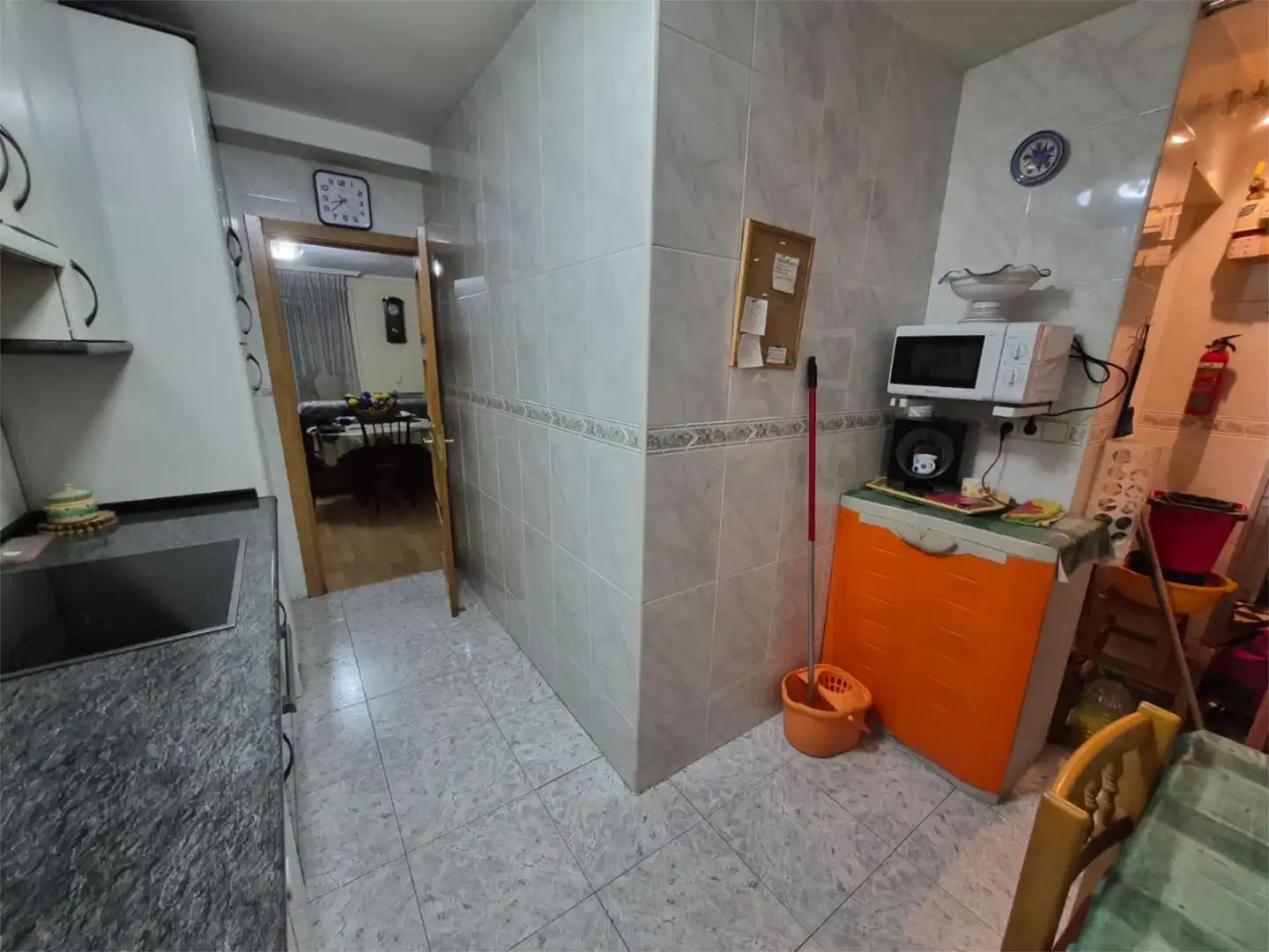 Wohnung zum Verkauf in Calle San Martín de la Vega, 23, Estación Küche von Wohnung zum Verkauf in Valdemoro mit Klimaanlage und Terrasse