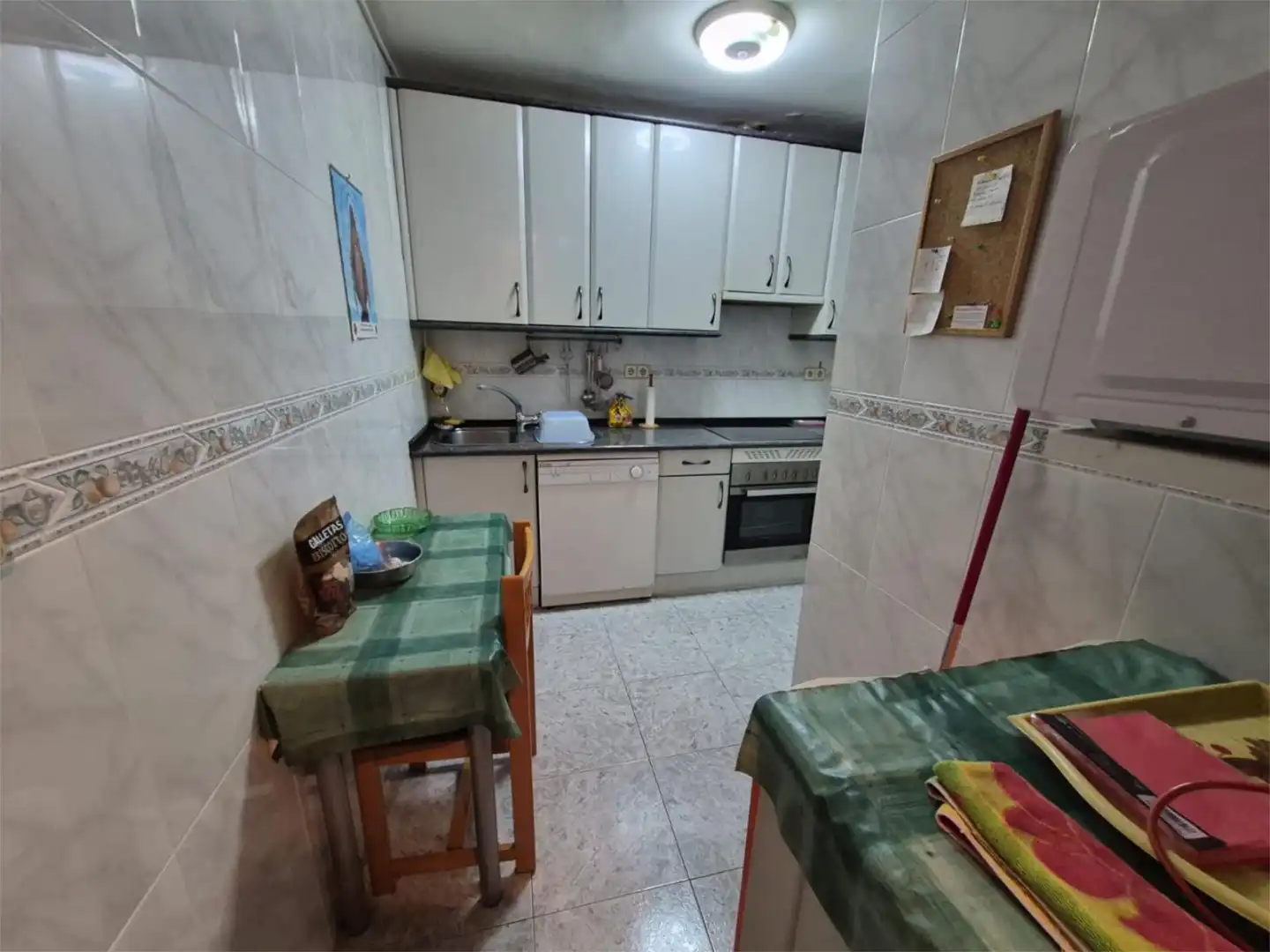 Wohnung zum Verkauf in Calle San Martín de la Vega, 23, Estación Küche von Wohnung zum Verkauf in Valdemoro mit Klimaanlage und Terrasse
