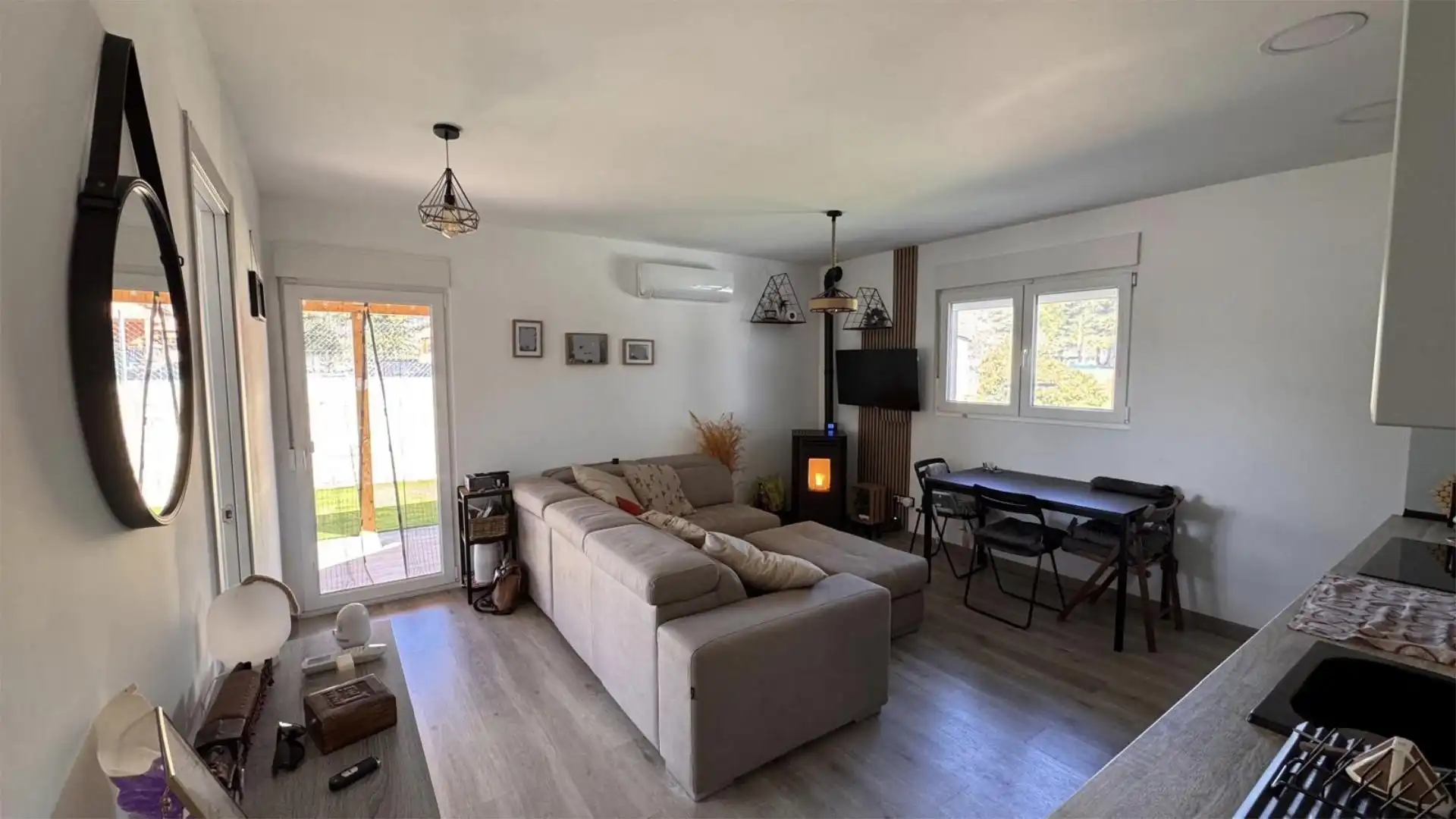 Houses for sale in Calle la Jara, 19, Villavieja del Lozoya Living room of Houses for sale in Villavieja del Lozoya with Air Conditioner, Heating and Private garden