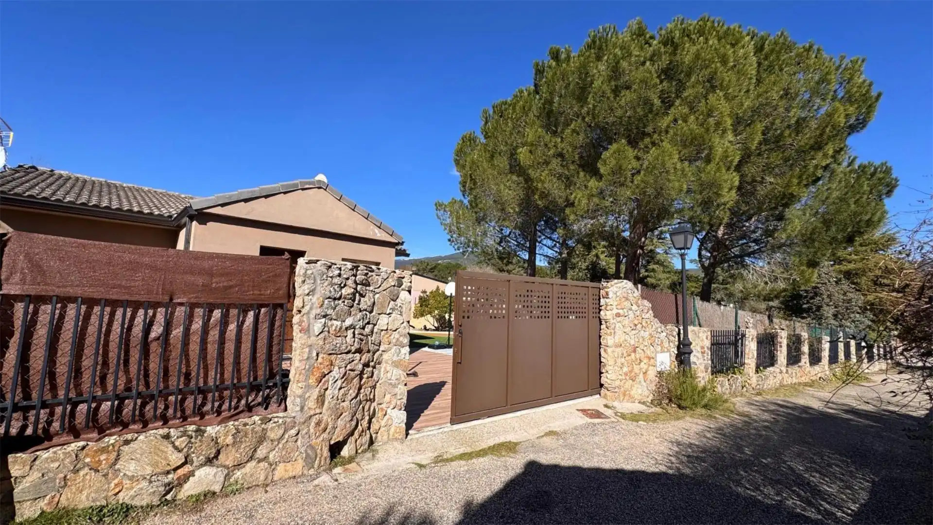 Houses for sale in Calle la Jara, 19, Villavieja del Lozoya Exterior view of Houses for sale in Villavieja del Lozoya with Air Conditioner, Heating and Private garden