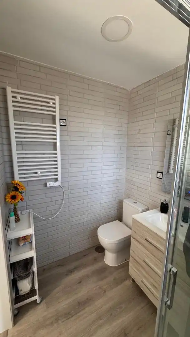 Houses for sale in Calle la Jara, 19, Villavieja del Lozoya Bathroom of Houses for sale in Villavieja del Lozoya with Air Conditioner, Heating and Private garden