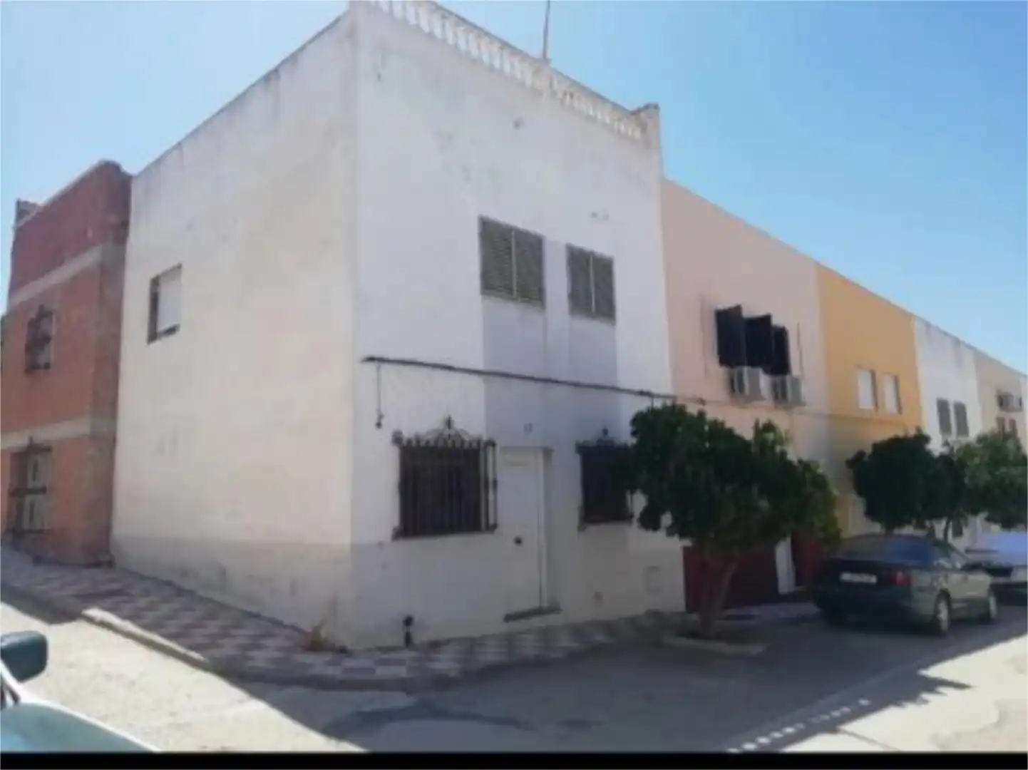 Vista exterior de Casa adosada en venta en Rus con Terraza, Trastero y Piscina