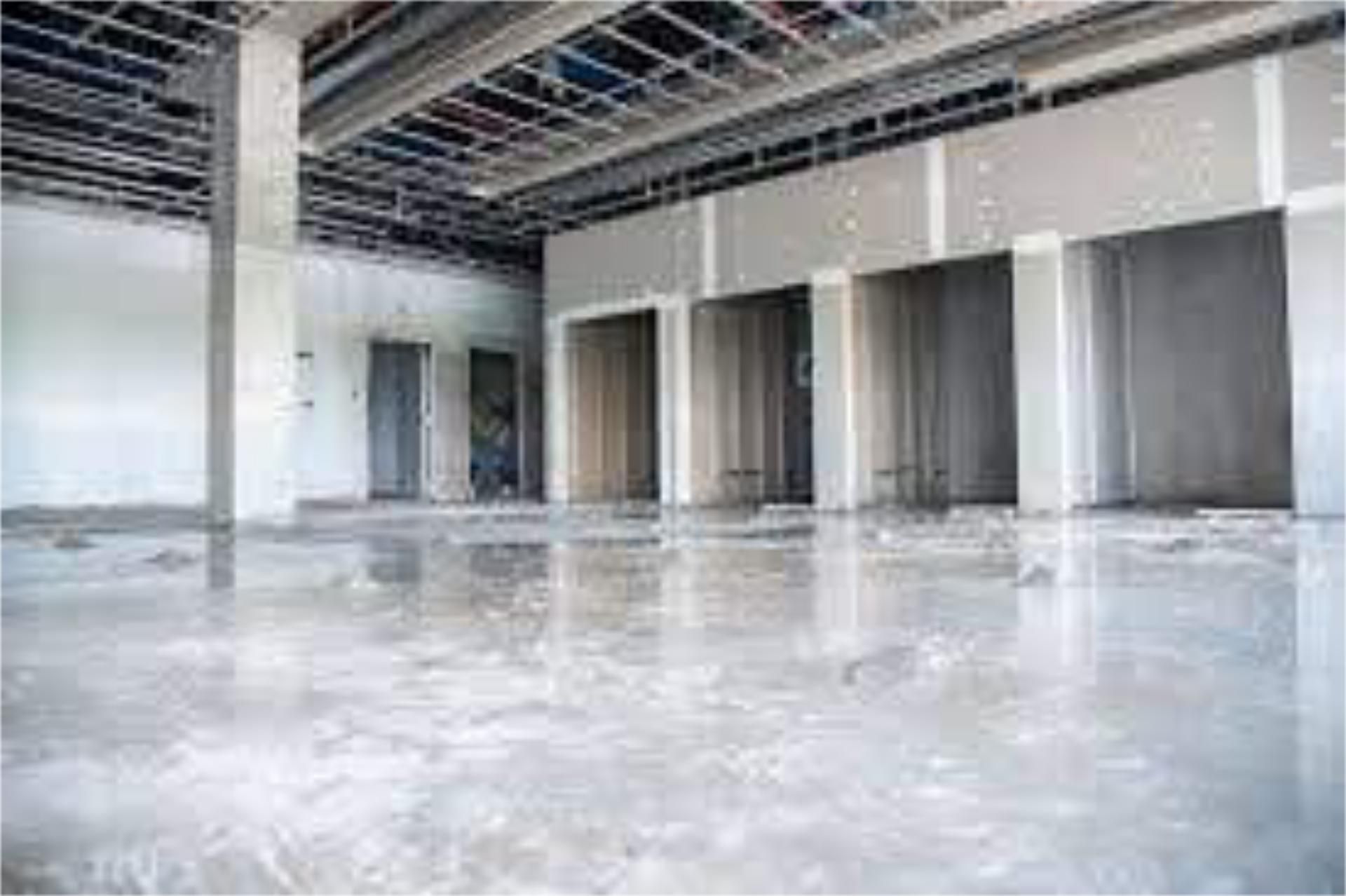 Industrial buildings for rent in Sa Pobla