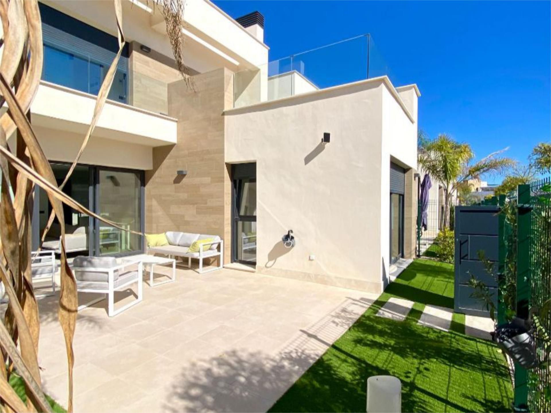 House or chalet for sale in Calle 9 Pp.sta.rosalia, 3, Torre-Pacheco Garden of House or chalet for sale in Torre-Pacheco with Air Conditioner, Terrace and Balcony