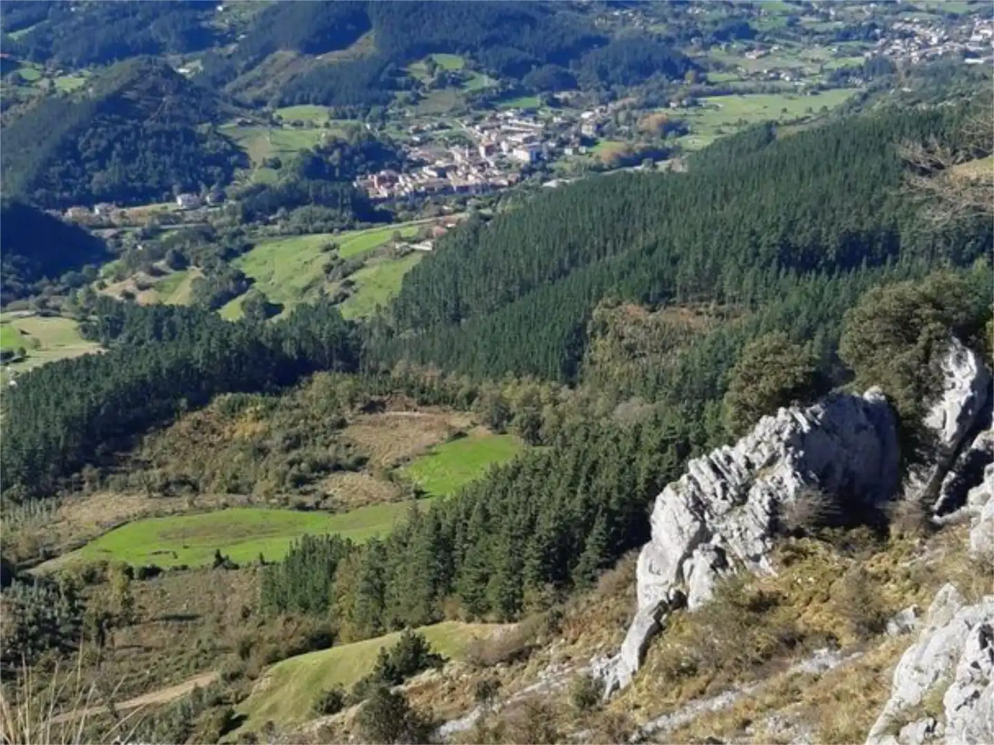 Casa adosada de alquiler en Javier Uria Kalea, 4, Areatza Casa adosada de alquiler en Javier Uria Kalea, 4, Areatza
