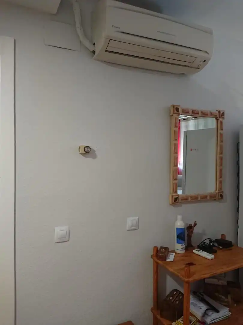 Bedroom of Flat for sale in  Madrid Capital  with Air Conditioner
