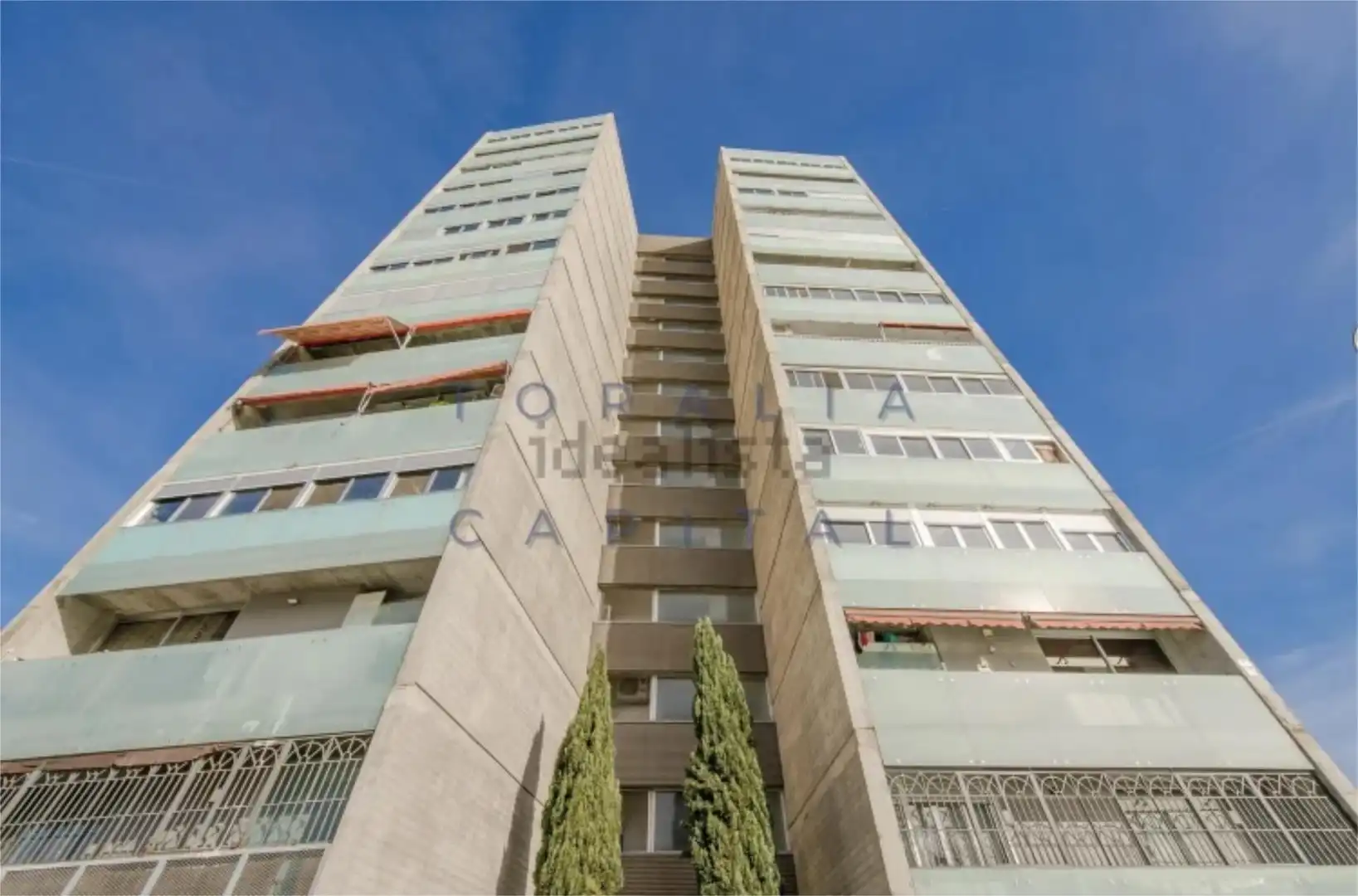 Exterior view of Flat for sale in  Madrid Capital  with Air Conditioner