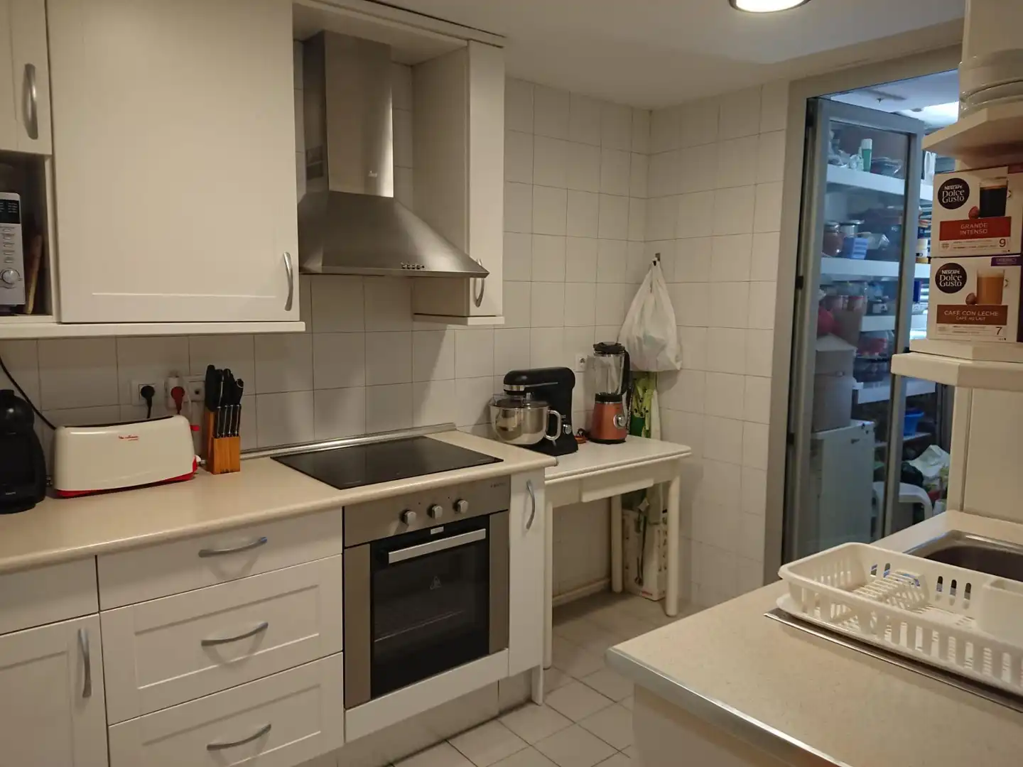 Kitchen of Flat for sale in  Madrid Capital  with Air Conditioner