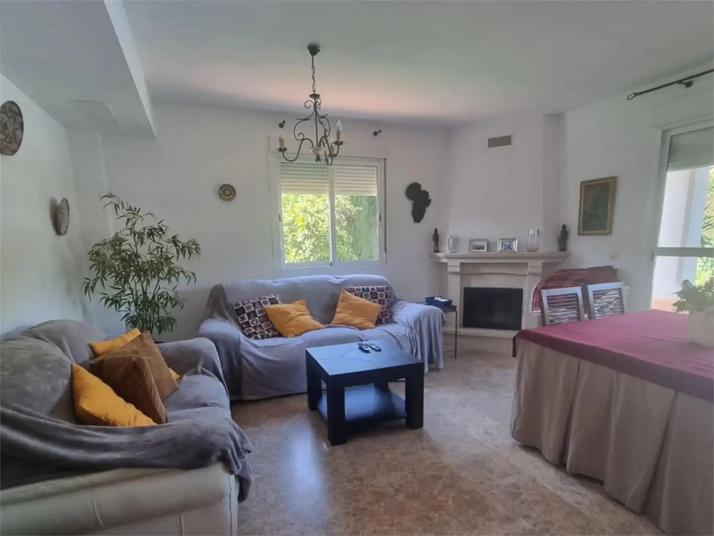Wohnung zum Verkauf in Calle Maestra Dońa Remedios Alba Rangel, 6, Encinarejo de Córdoba Wohnzimmer von Wohnung zum Verkauf in Córdoba mit Privatgarten, Terrasse und Abstellraum
