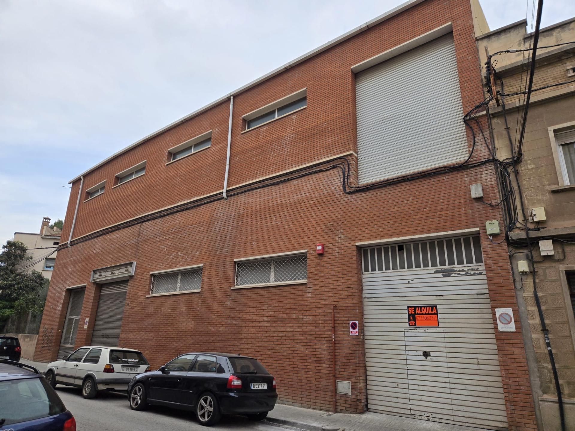 Außenansicht von Garage zur Miete in Manresa