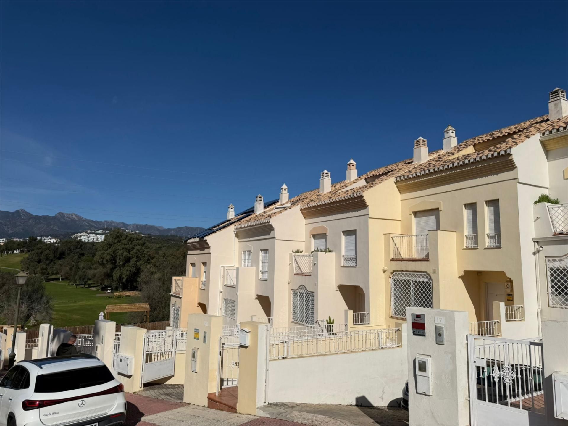 Exterior view of Single-family semi-detached for rent in Marbella  with Air Conditioner, Heating and Parquet flooring