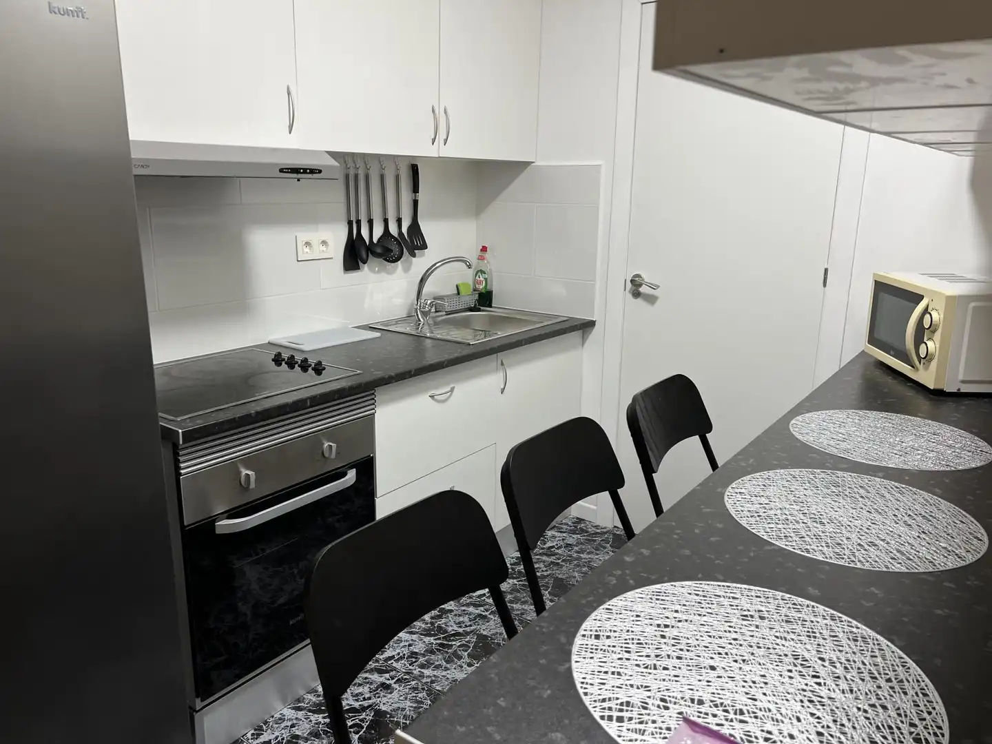 Cocina de Piso para compartir en San Cristóbal de la Laguna con Amueblado
