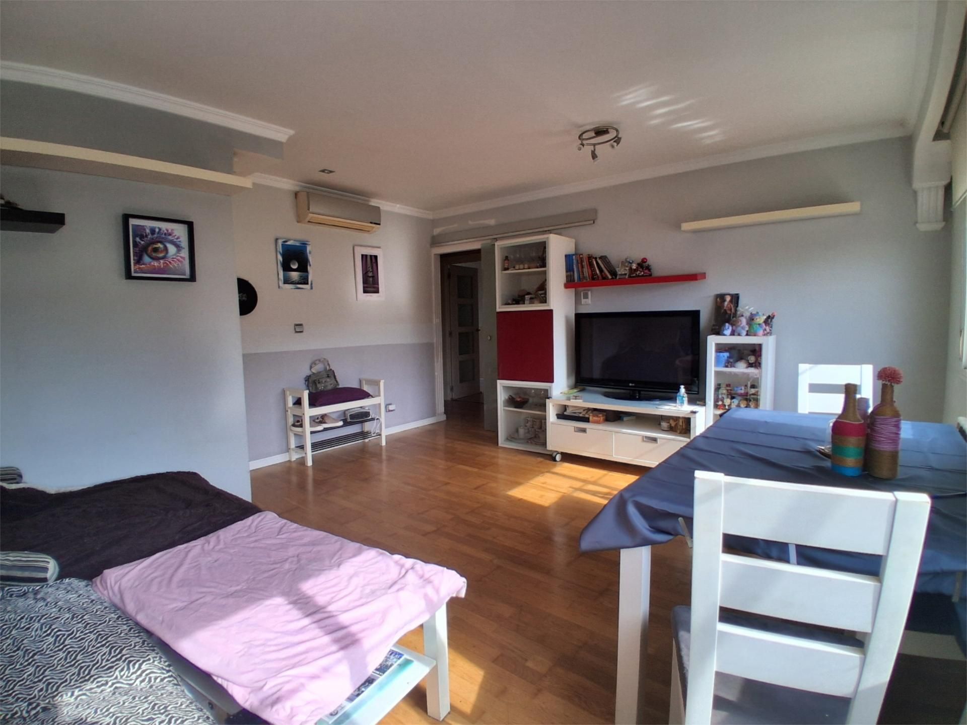 Sala de estar de Piso en venta en  Zaragoza Capital con Aire acondicionado, Calefacción y Parquet