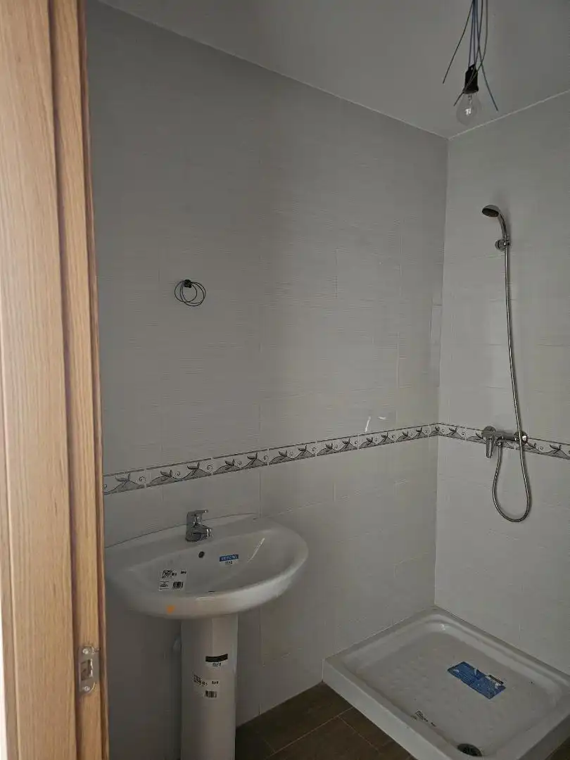 Badezimmer von Wohnung zum Verkauf in Cádiar mit Heizung, Terrasse und Balkon