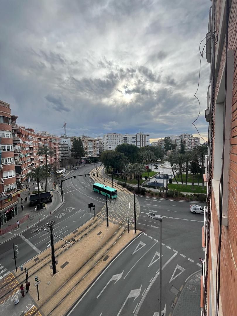 Vista exterior de Piso para compartir en  Murcia Capital con Aire acondicionado, Calefacción y Trastero