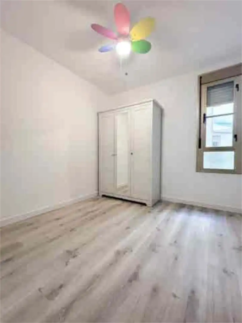 Apartamento en venta en Puerta Blanca Habitación de Apartamento en venta en Málaga con Terraza y Piscina
