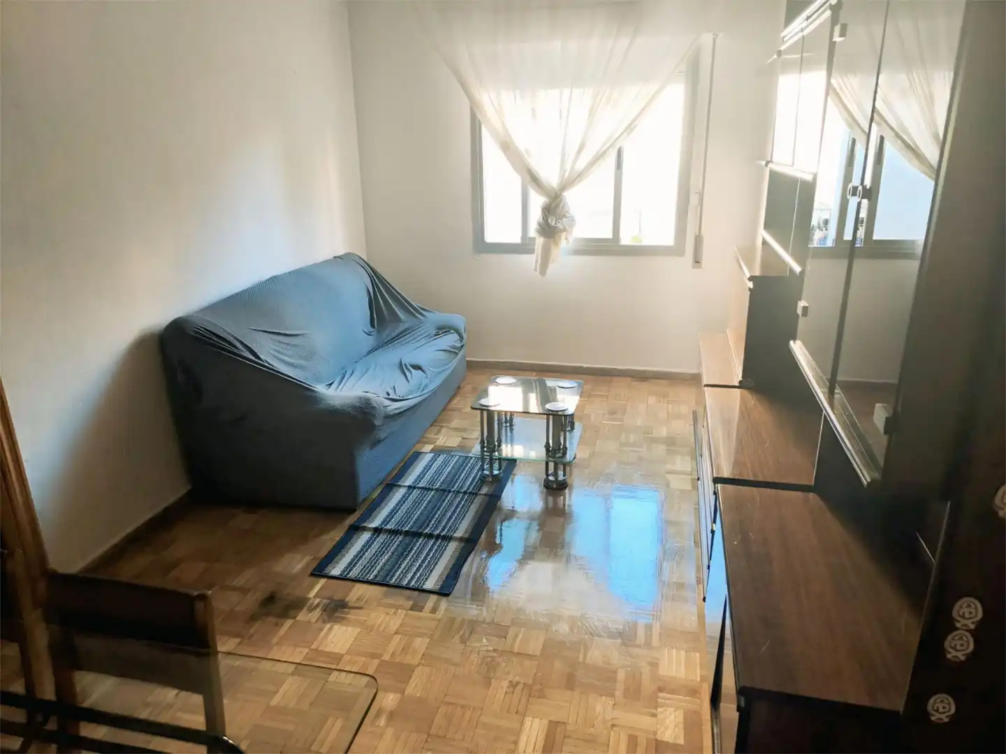 Wohnung zur Miete in Calle San Vicente, 8, El Pilar - La Estación Wohnzimmer von Wohnung zur Miete in Talavera de la Reina mit Balkon