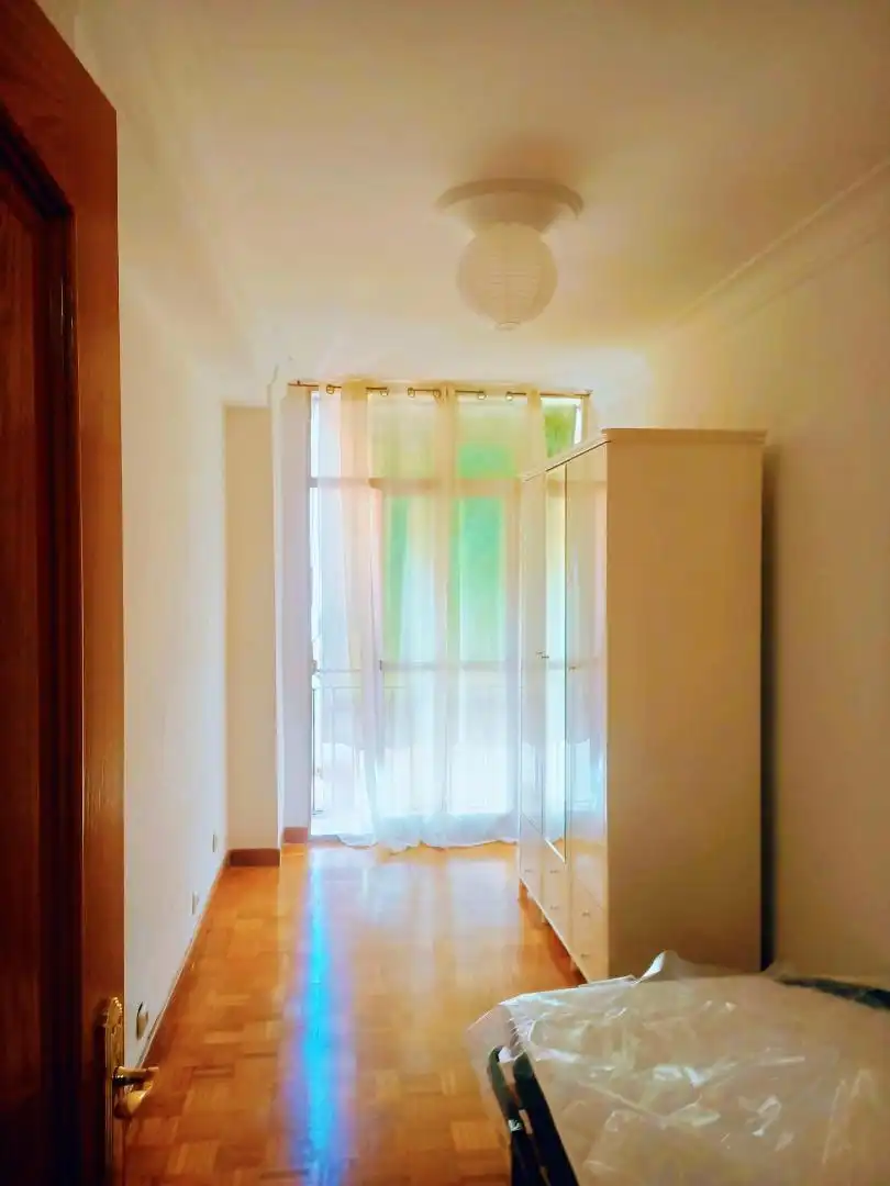 Wohnung zur Miete in Calle San Vicente, 8, El Pilar - La Estación Schlafzimmer von Wohnung zur Miete in Talavera de la Reina mit Balkon