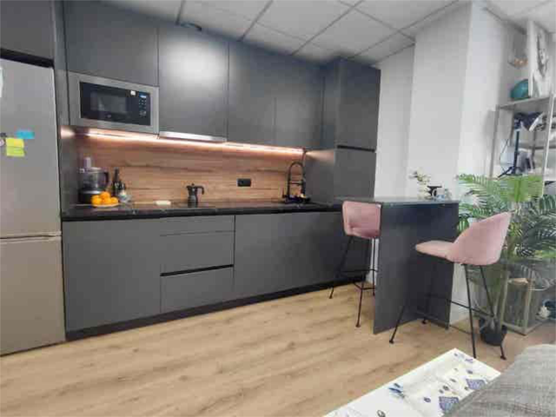 Cuina de Loft de lloguer en  Jaén Capital amb Calefacció i Moblat