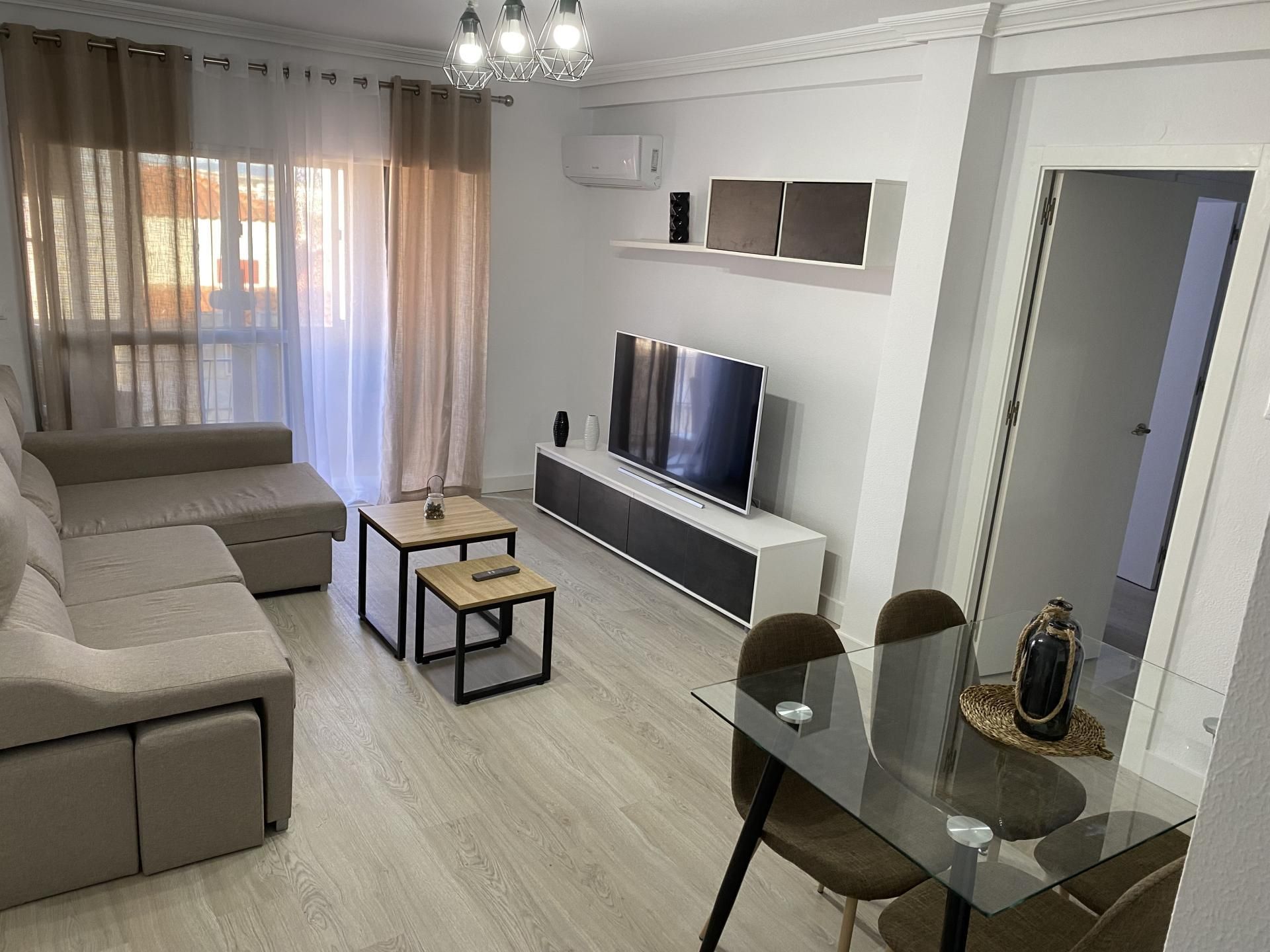 Sala de estar de Piso de alquiler en Mérida con Parquet, Amueblado y Balcón