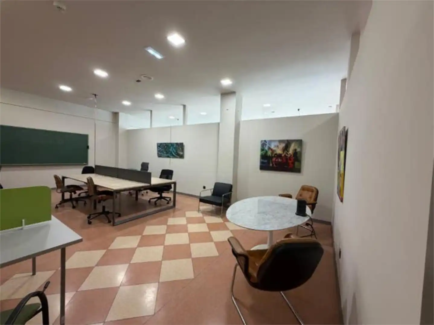 Oficina de alquiler en Cerdeño - El Palais - Mercadín Oficina de alquiler en Oviedo con Aire acondicionado