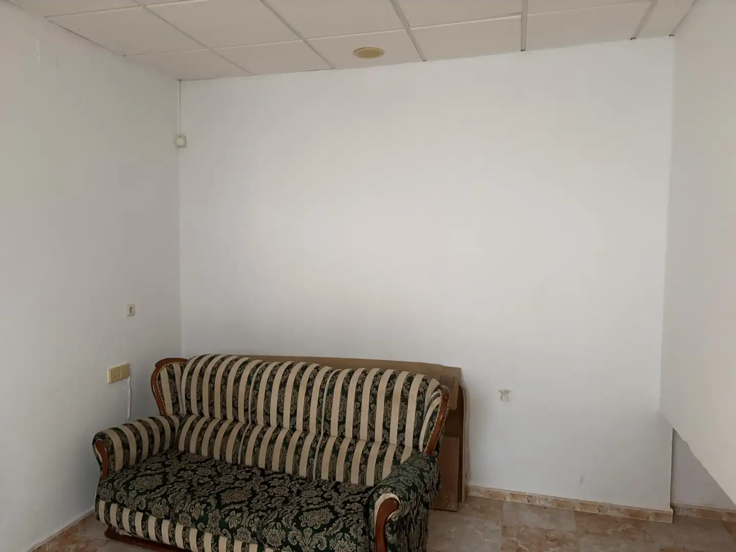 Commercial properties for sale in Avenida Perú, 1, Olivenza Commercial properties for sale in Olivenza