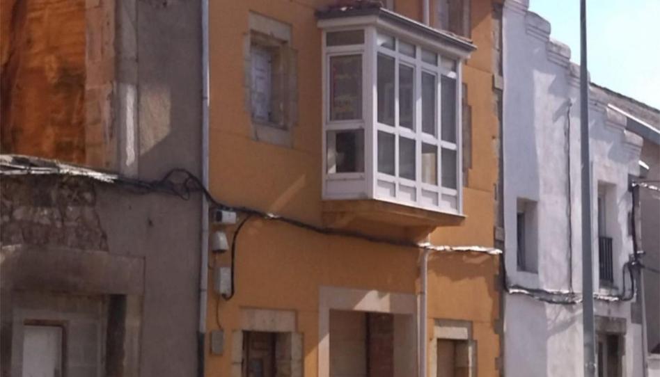 Houses for sale in Avenida Cantabria, 40, Reinosa, Cantabria - image 1 Photo 1 of Houses for sale in Avenida Cantabria, 40, Reinosa, Cantabria