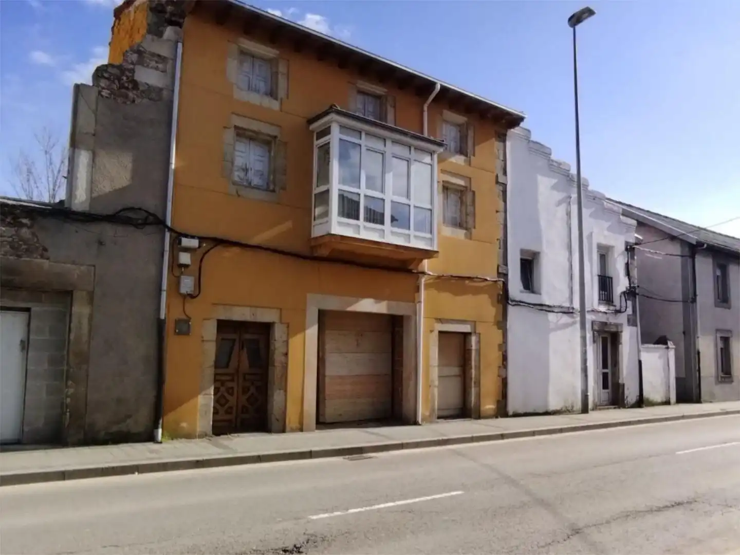 Houses for sale in Avenida Cantabria, 40, Reinosa Exterior view of Houses for sale in Reinosa with Balcony