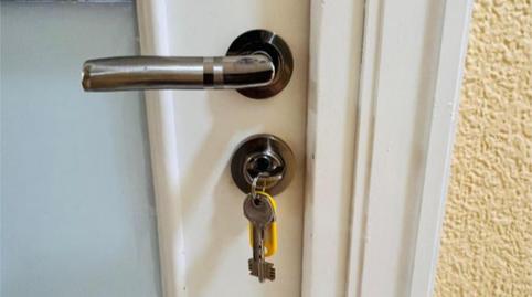 Attic for share in Carrer Pintor Aparicio, 7, Ensanche - Diputación, Alicante / Alacant - image 2 Photo 2 of Attic for share in Carrer Pintor Aparicio, 7, Ensanche - Diputación, Alicante / Alacant