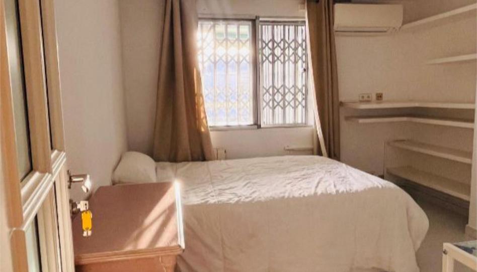 Attic for share in Carrer Pintor Aparicio, 7, Ensanche - Diputación, Alicante / Alacant - image 1 Photo 1 of Attic for share in Carrer Pintor Aparicio, 7, Ensanche - Diputación, Alicante / Alacant