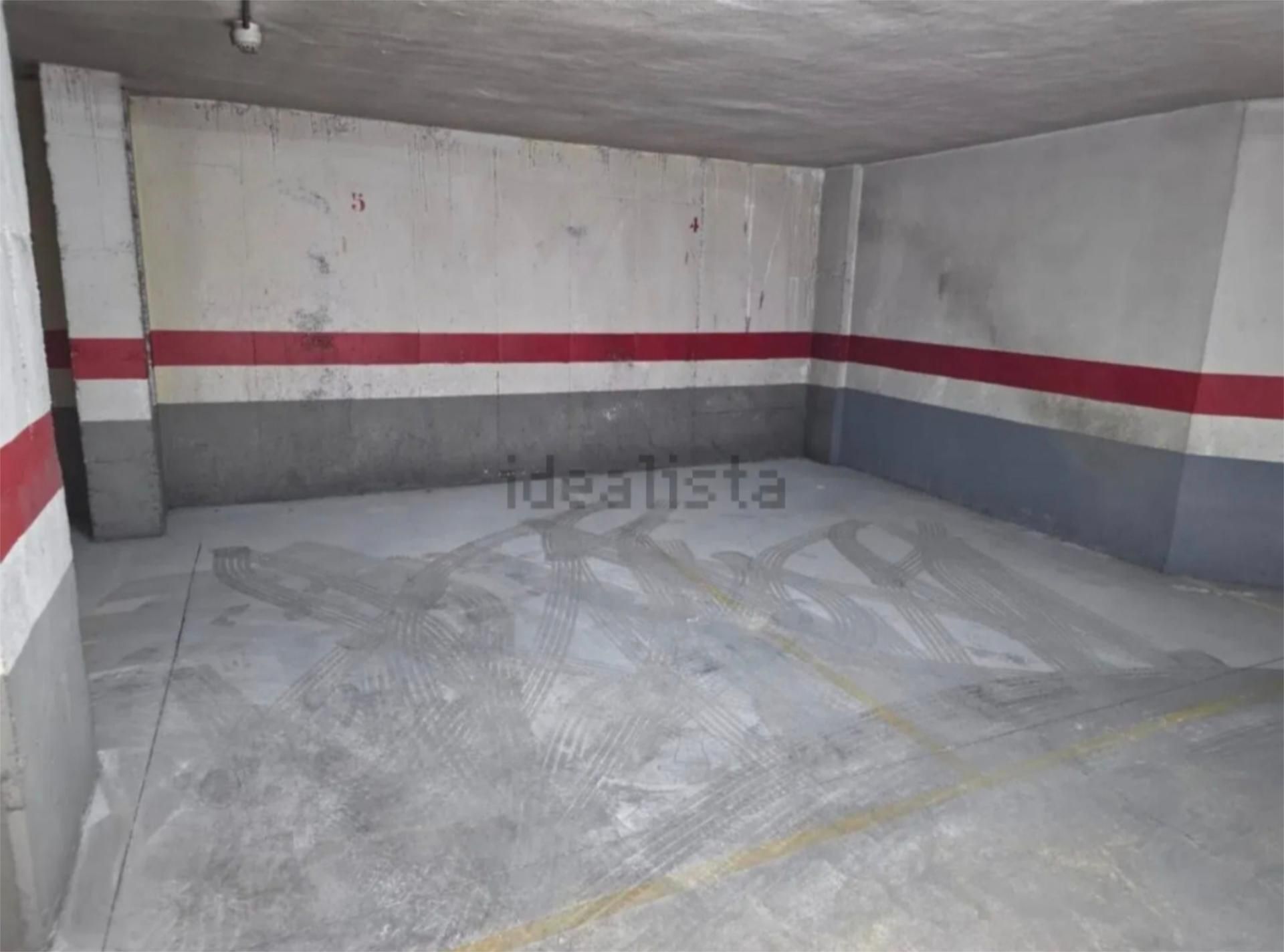 Parking of Garage for rent in  Albacete Capital