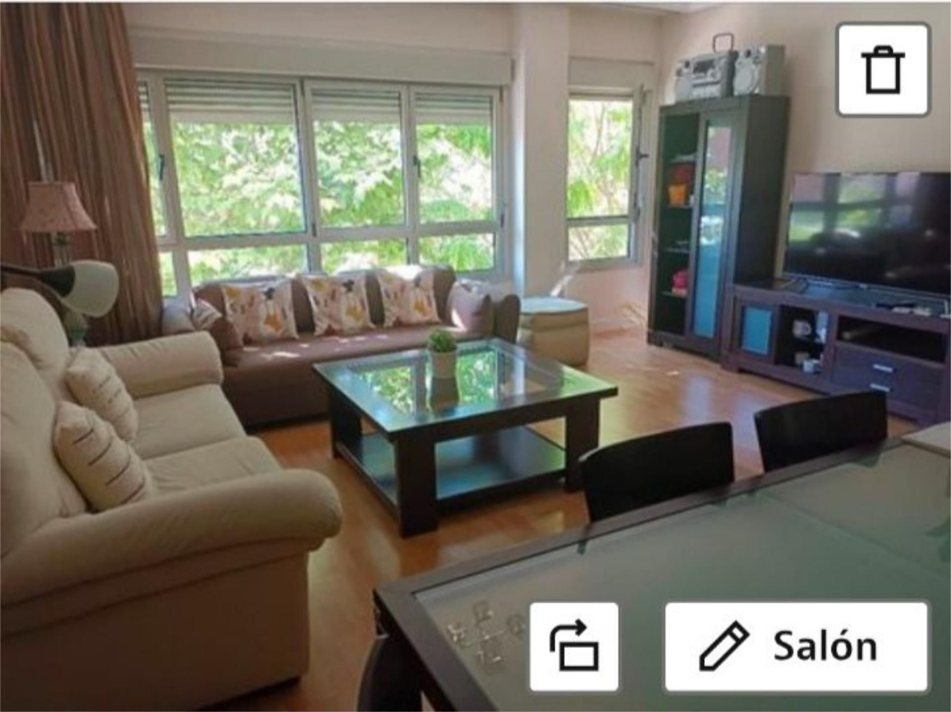 Wohnzimmer von Wohnung zur Miete in San Sebastián de los Reyes mit Klimaanlage, Heizung und Parkett