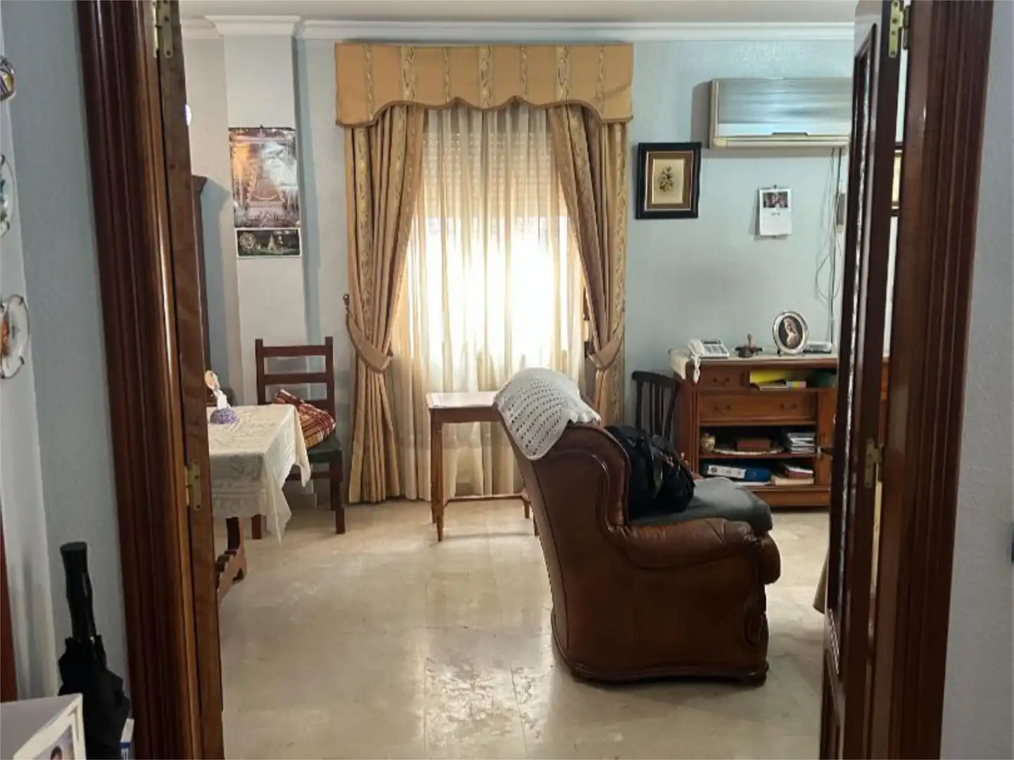 Piso en venta en Calle Infanta Elena, 10, Isla Mayor Sala de estar de Piso en venta en Isla Mayor con Aire acondicionado, Calefacción y Jardín privado