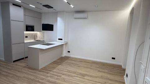 Foto 2 von Wohnung zum Verkauf in Carrer del Doctor Serrano, 10, Russafa,  Valencia Capital