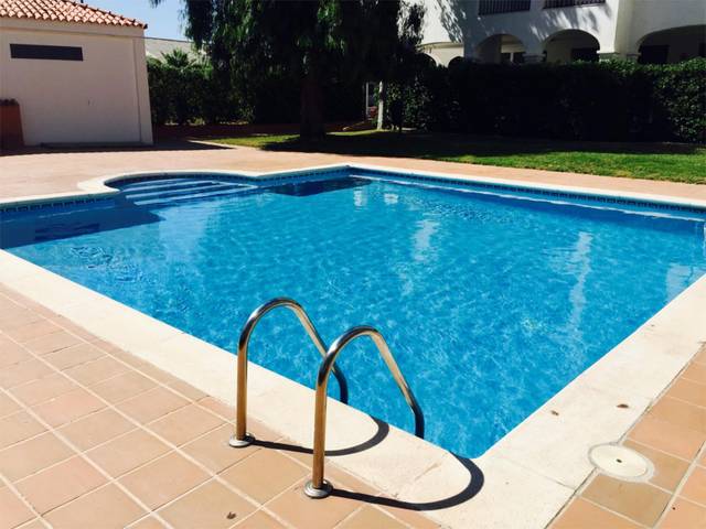 Piso en Alquiler en Avinguda 8 d'Agost, 9 en Marina Botafoc - Platja de Talamanca