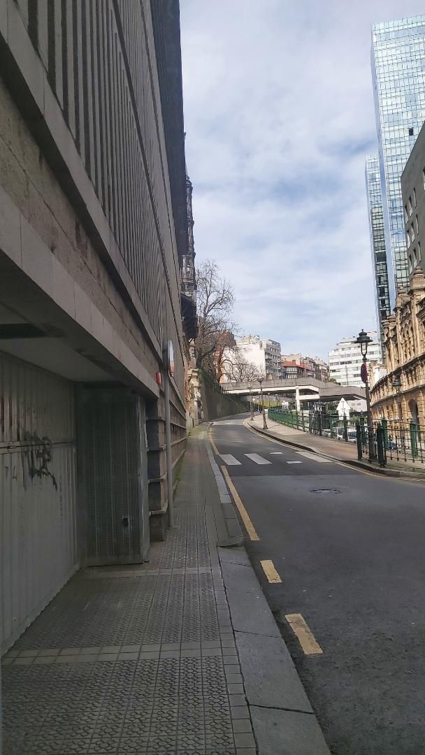 Garatge de lloguer a Paseo Uribitarte, 7, Albia Vista exterior de Garatge de lloguer en Bilbao